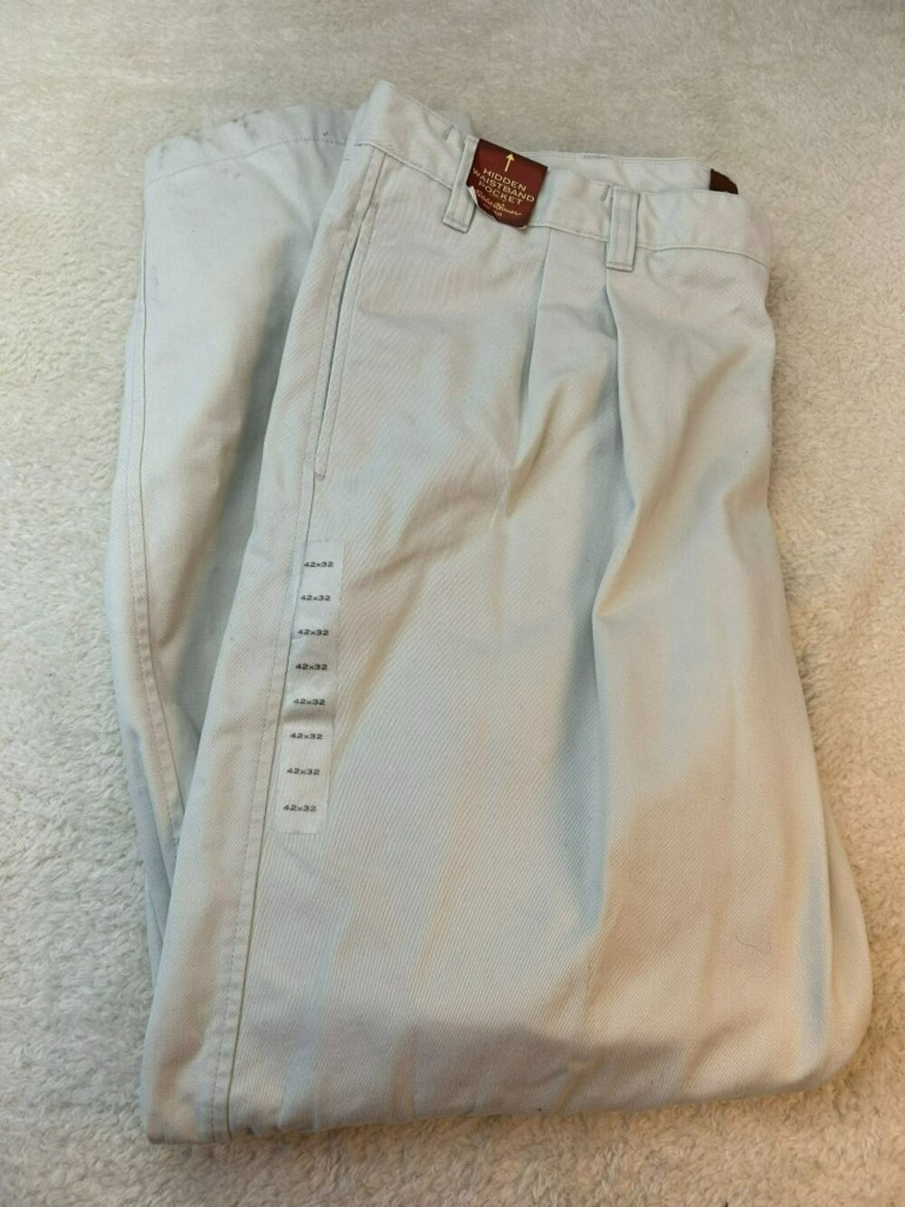 Eddie Bauer Mens Everyday Pants Light Gray 42x32 Cotton Blend Ruston Fit Wrinkle